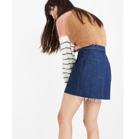 Madewell Denim Distressed Raw Frayed Hem Belt Loop Mini Wrap Skirt 0 NWT - Picture 2 of 16